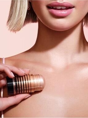 DIBS Beauty Face & Body cream highlighter Status Stick in Unbothered Bronze